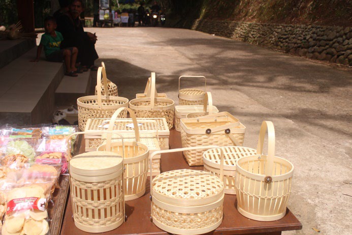 Seni Anyaman Salawu 7